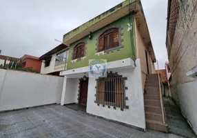 Foto 1 de Casa com 6 Quartos à venda, 130m² em JARDIM VAZAME, Embu das Artes
