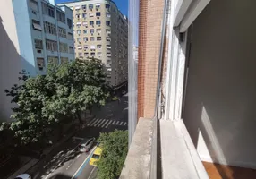 Foto 1 de Apartamento com 2 Quartos à venda, 62m² em Copacabana, Rio de Janeiro