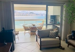 Apartamento com 5 Quartos à venda, 180m² em Vila Santo Antônio, Guarujá - imagem 1 Foto 1 de Apartamento com 5 Quartos à venda, 180m² em Vila Santo Antônio, Guarujá