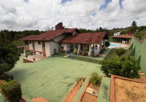 Foto 1 de Casa com 6 Quartos à venda, 466m² em Candelária, Natal