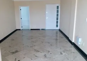 Foto 1 de Apartamento com 3 Quartos à venda, 116m² em Cavaleiros, Macaé