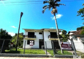 Foto 1 de Casa com 4 Quartos à venda, 742m² em Jardim Carvalho, Porto Alegre