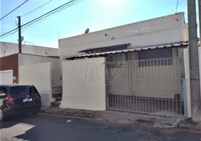 Foto 1 de Casa com 3 Quartos para alugar, 63m² em Vila Xavier, Araraquara