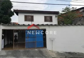 Foto 1 de Sobrado com 3 Quartos à venda, 140m² em Limoeiro, São Paulo