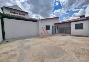 Foto 1 de Casa com 2 Quartos para alugar, 75m² em Setor Novo Horizonte, Goiânia