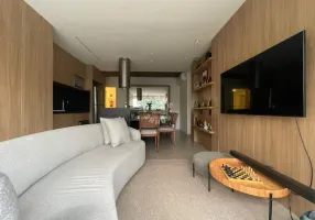 Foto 1 de Apartamento com 2 Quartos à venda, 65m² em Campo Belo, São Paulo