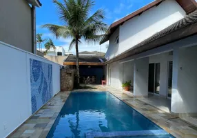 Foto 1 de Casa de Condomínio com 5 Quartos para venda ou aluguel, 400m² em Jardim Acapulco , Guarujá
