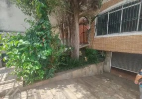 Foto 1 de Casa com 3 Quartos para alugar, 247m² em Tatuapé, São Paulo