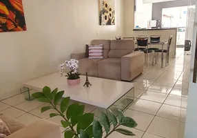Foto 1 de Casa com 2 Quartos à venda, 128m² em Jardim Roriz, Brasília