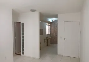 Foto 1 de Apartamento com 2 Quartos à venda, 47m² em Jardim Limoeiro, Camaçari