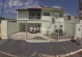 Foto 1 de Sobrado com 4 Quartos à venda, 335m² em Jardim Itália, Cuiabá