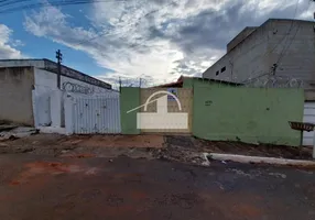 Foto 1 de Casa com 2 Quartos à venda, 200m² em São Francisco de Assis, Sete Lagoas