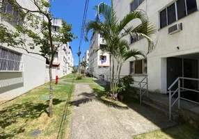 Foto 1 de Apartamento com 2 Quartos para alugar, 45m² em Jardim Primavera, Duque de Caxias