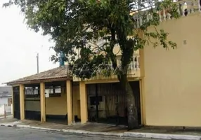 Foto 1 de Casa com 6 Quartos à venda, 300m² em Vila Bela Vista, São Paulo