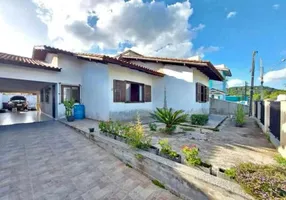 Foto 1 de Casa com 3 Quartos à venda, 100m² em Setor Sudoeste, Goiânia