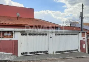 Foto 1 de Sobrado com 8 Quartos à venda, 266m² em Jardim do Lago, Valinhos