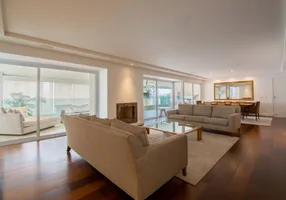 Foto 1 de Apartamento com 4 Quartos à venda, 335m² em Moema, São Paulo