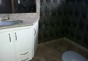 Foto 1 de Sobrado com 4 Quartos à venda, 360m² em Vigilato Pereira, Uberlândia