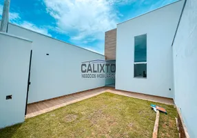 Foto 1 de Casa com 2 Quartos à venda, 64m² em Laranjeiras, Uberlândia