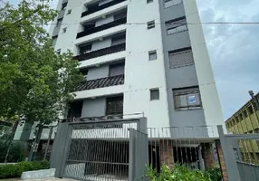 Foto 1 de Apartamento com 2 Quartos para alugar, 67m² em Passo da Areia, Porto Alegre