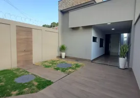 Foto 1 de Casa com 3 Quartos à venda, 118m² em Jardim Real, Goiânia