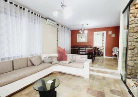 Foto 1 de Casa com 3 Quartos à venda, 245m² em Dom Bosco, Itajaí