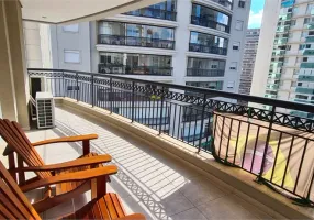 Foto 1 de Apartamento com 3 Quartos à venda, 170m² em Moema, São Paulo