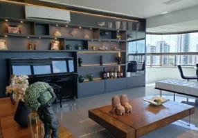 Foto 1 de Apartamento com 4 Quartos à venda, 229m² em Torre, Recife