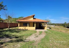 Foto 1 de Fazenda/Sítio com 2 Quartos à venda, 133m² em Centro, Porangaba