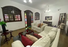 Foto 1 de Casa com 4 Quartos à venda, 350m² em Jardim Riacho das Pedras, Contagem