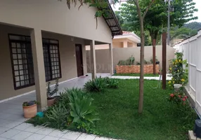 Foto 1 de Casa com 4 Quartos à venda, 204m² em Canasvieiras, Florianópolis