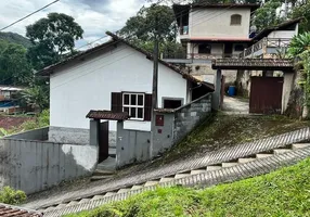 Foto 1 de Casa com 3 Quartos para alugar, 100m² em Bingen, Petrópolis