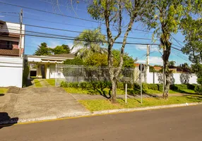 Foto 1 de Casa com 3 Quartos à venda, 268m² em Cabral, Curitiba