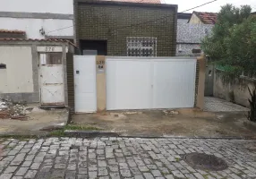 Foto 1 de Casa com 2 Quartos à venda, 70m² em Ramos, Rio de Janeiro
