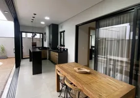 Foto 1 de Casa de Condomínio com 3 Quartos à venda, 280m² em Parque Brasil 500, Paulínia