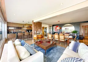 Foto 1 de Apartamento com 3 Quartos à venda, 200m² em Jardim do Lago, Uberaba