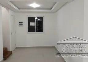 Foto 1 de Sobrado com 2 Quartos à venda, 57m² em Jardim Colonia, Jacareí