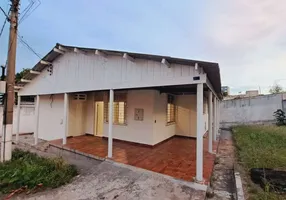 Foto 1 de Casa com 4 Quartos para alugar, 90m² em Bandeirantes, Cuiabá