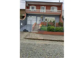 Foto 1 de Casa com 3 Quartos à venda, 210m² em Rubem Berta, Porto Alegre