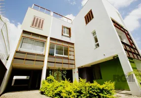 Foto 1 de Sobrado com 2 Quartos à venda, 134m² em Jardim Itú Sabará, Porto Alegre