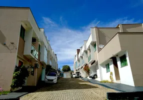 Foto 1 de Casa de Condomínio com 3 Quartos à venda, 130m² em Jardim Novo Mundo, Goiânia
