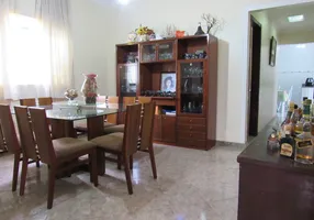 Foto 1 de Casa com 4 Quartos à venda, 254m² em Ermelinda, Belo Horizonte