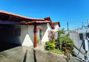 Foto 1 de Casa com 3 Quartos à venda, 325m² em Parque Recreio, Contagem