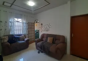 Foto 1 de Casa com 2 Quartos à venda, 80m² em Jardim Primavera, Governador Valadares