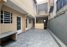 Foto 1 de Casa com 4 Quartos à venda, 170m² em Jardim Umarizal, São Paulo