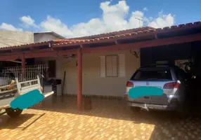 Foto 1 de Casa com 4 Quartos à venda, 250m² em Vila Itatiaia, Goiânia