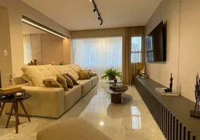 Foto 1 de Apartamento com 4 Quartos à venda, 234m² em Centro, Balneário Camboriú
