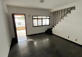 Foto 1 de Sobrado com 2 Quartos à venda, 160m² em Vila Nivi, São Paulo