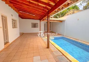 Foto 1 de Casa com 3 Quartos à venda, 241m² em Pontal, Uberaba