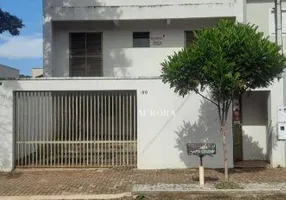 Foto 1 de Sobrado com 4 Quartos à venda, 200m² em Jardim Burle Marx, Londrina